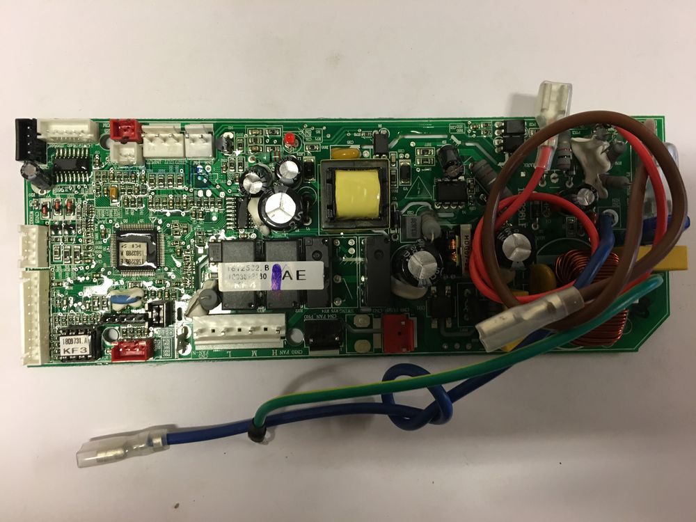 Платы управления внутреннего блока. Плата управления внутреннего блока bs(g,n,t). Плата внутреннего блока a0011800537. Плата управления 302g194062. Daikin плата 2p063073-1.